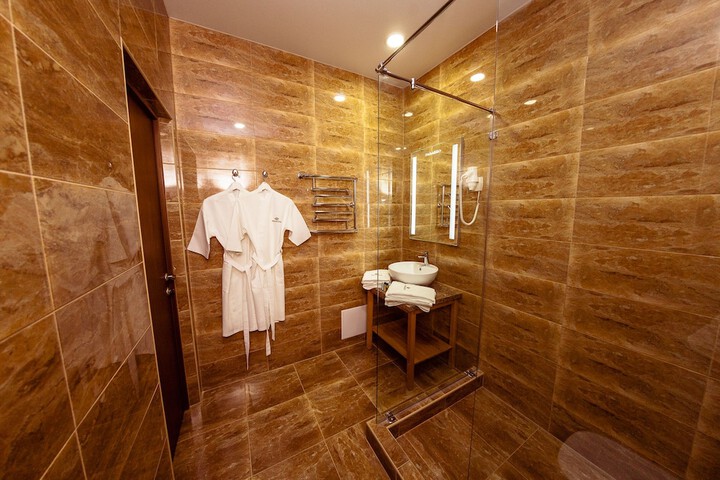 Room 28 of 57