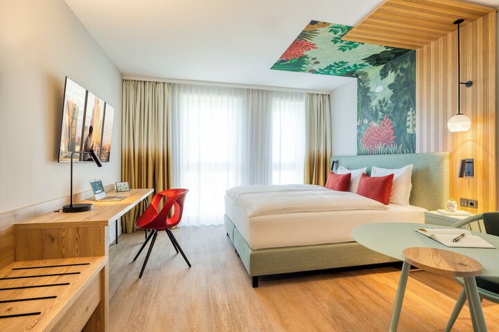 Room 9 of 53