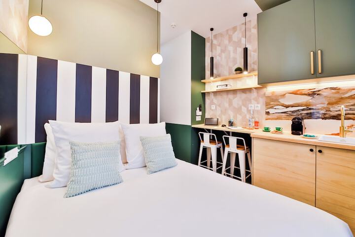 Room 95 of 270