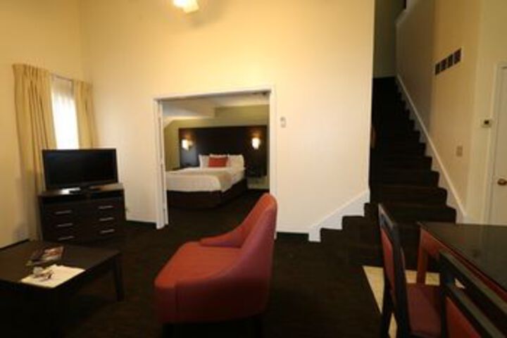 Room 89 of 107
