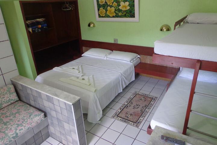 Room 4 of 41