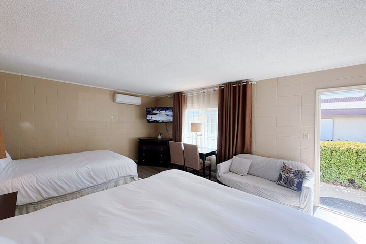 Room 14 of 43