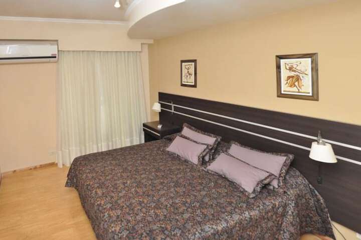 Room 3 of 21