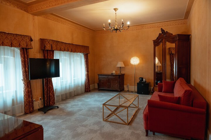 Room 45 of 130