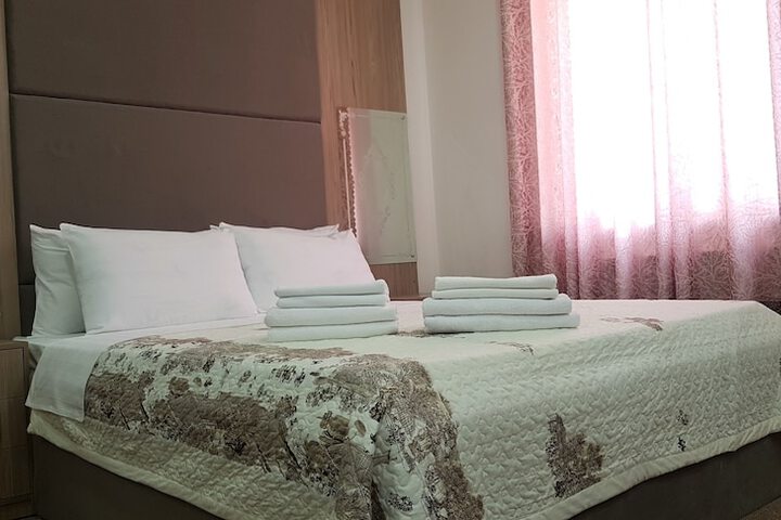 Room 25 of 51