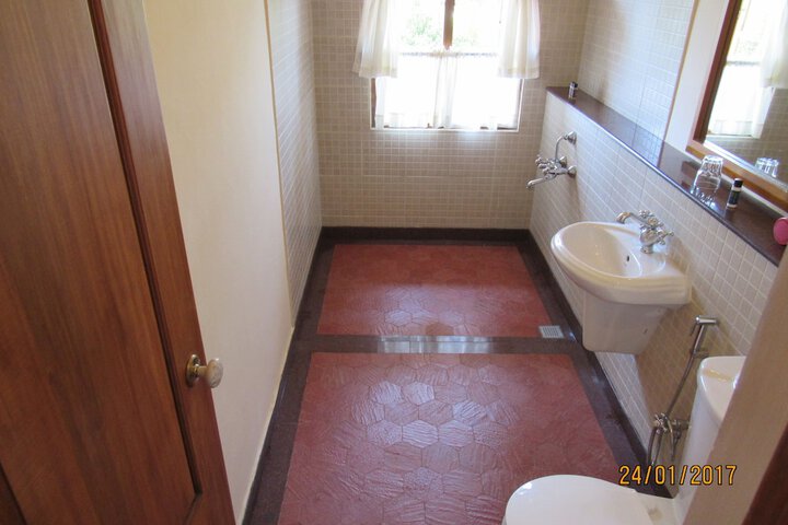 Room 16 of 49