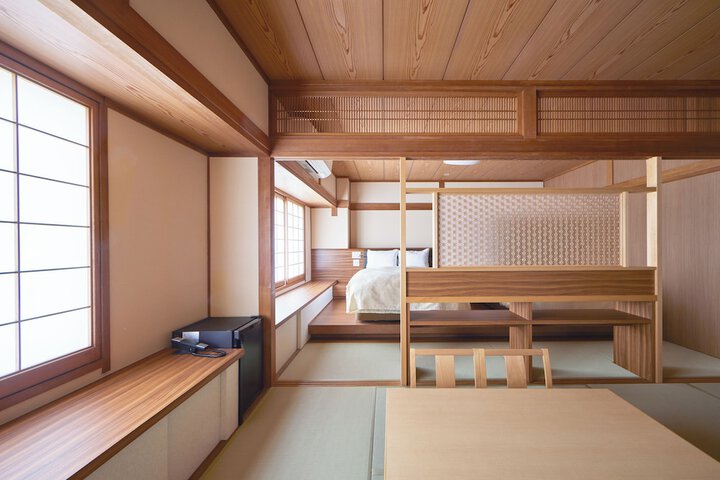 Room 6 of 49