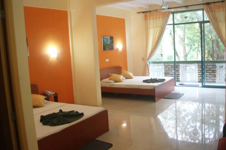 Room 7 of 20