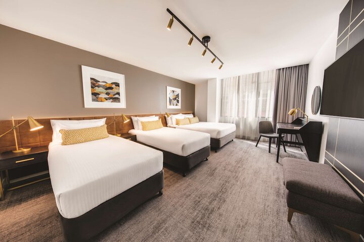 Room 16 of 54