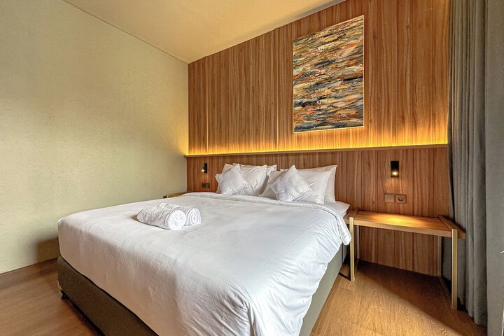Room 12 of 55