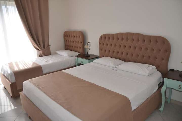Room 36 of 72