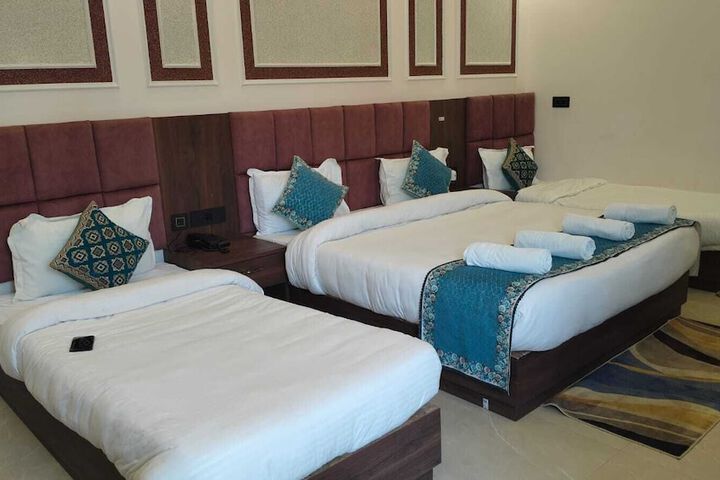 Room 38 of 118