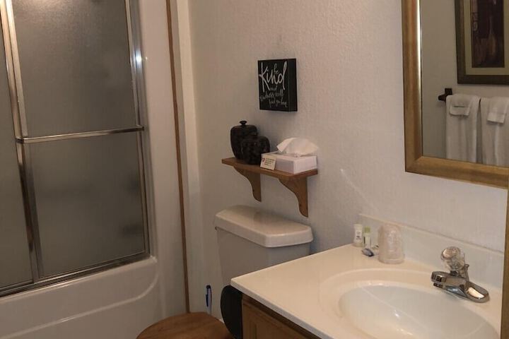 Room 48 of 67