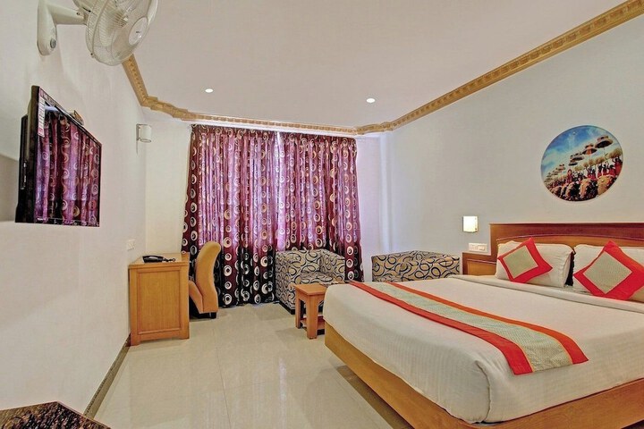 Room 2 of 31