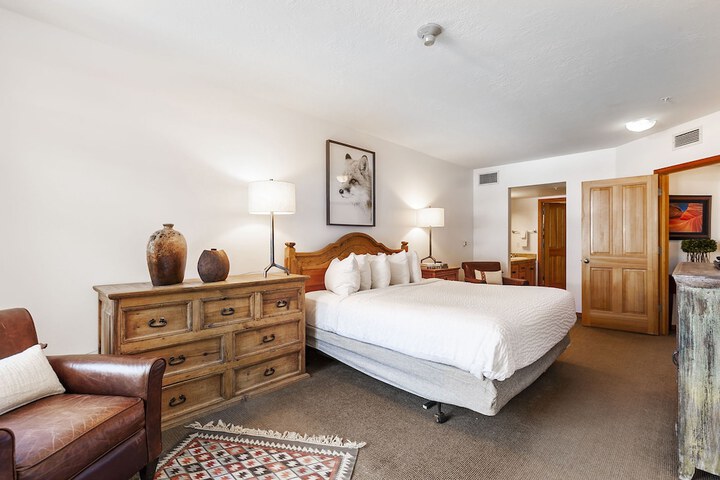 Room 25 of 255