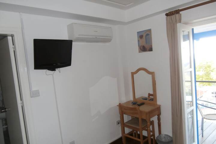Room 22 of 58
