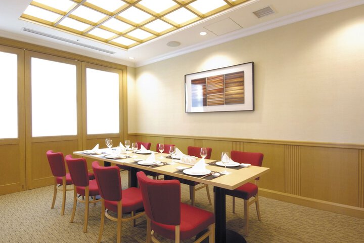 Dining 65 of 149