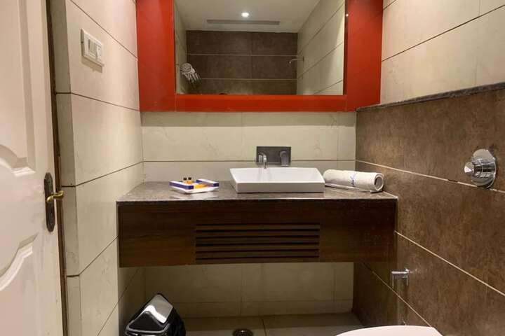 Room 18 of 20