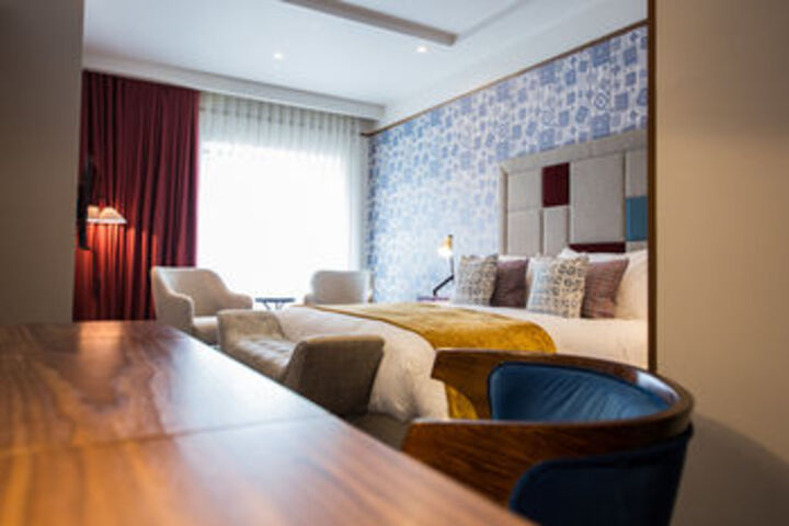 Room 17 of 65