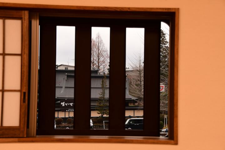 Room 14 of 100
