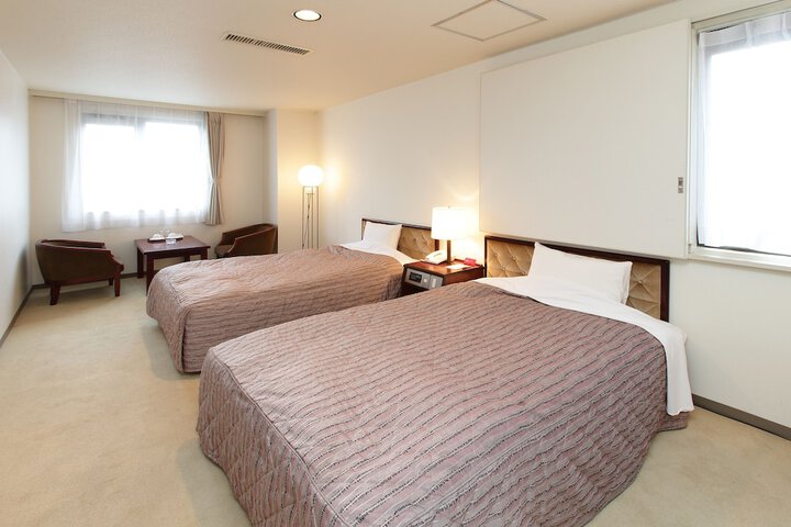 Room 3 of 30
