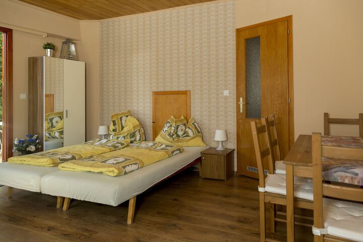 Room 26 of 60