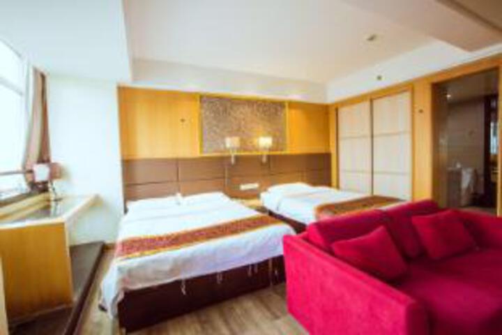 Room 17 of 17