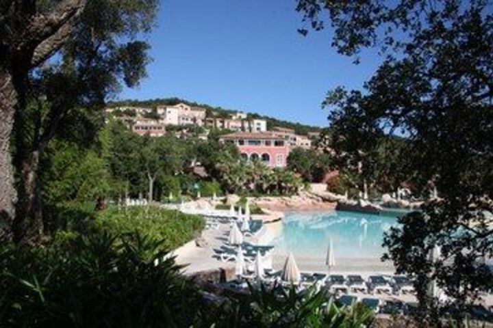 Pool 183 of 228