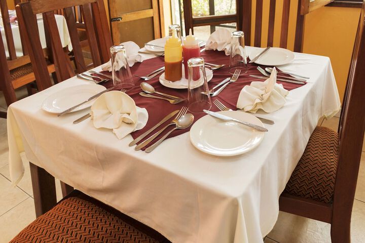 Dining 42 of 71