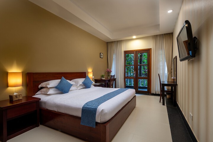 Room 10 of 95