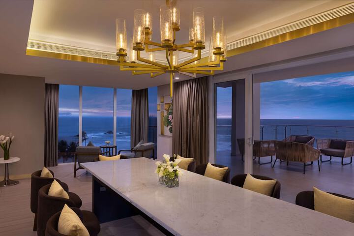 Dining Photos