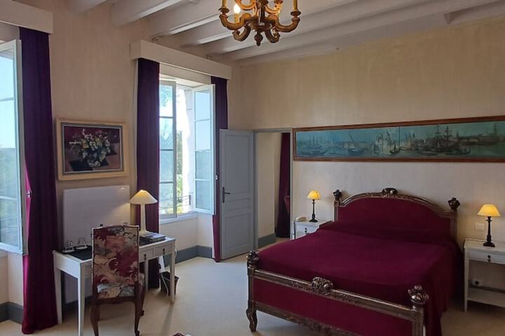 Room 14 of 43