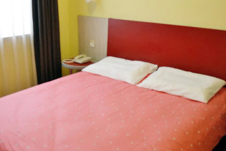 Room 3 of 18