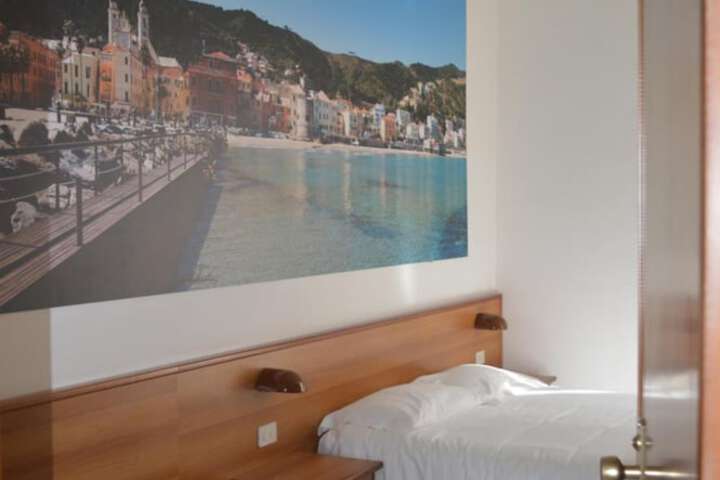 Room 14 of 42