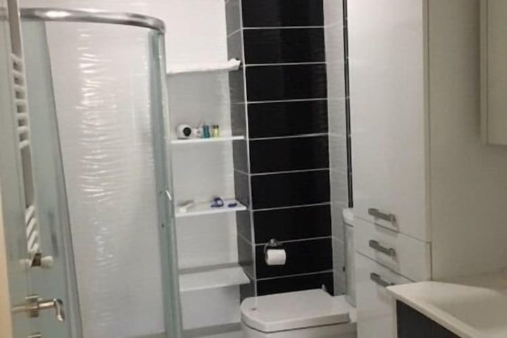 Room 14 of 22