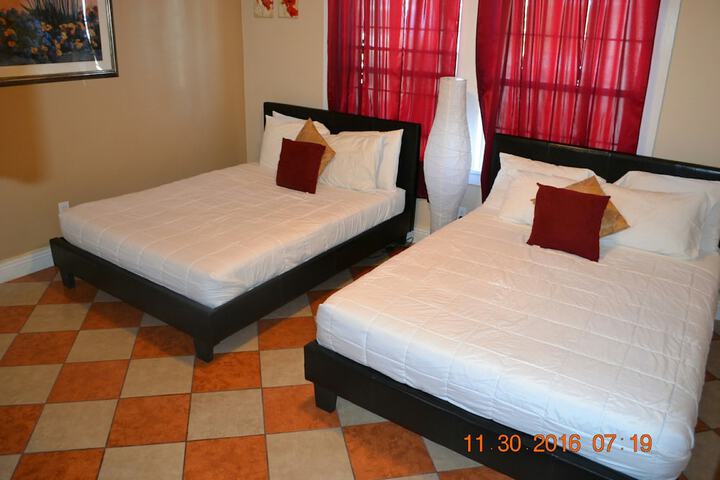 Room 4 of 66