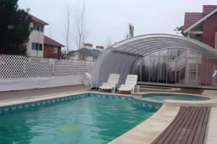 Pool 13 of 23