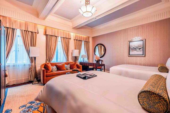 Room 50 of 182
