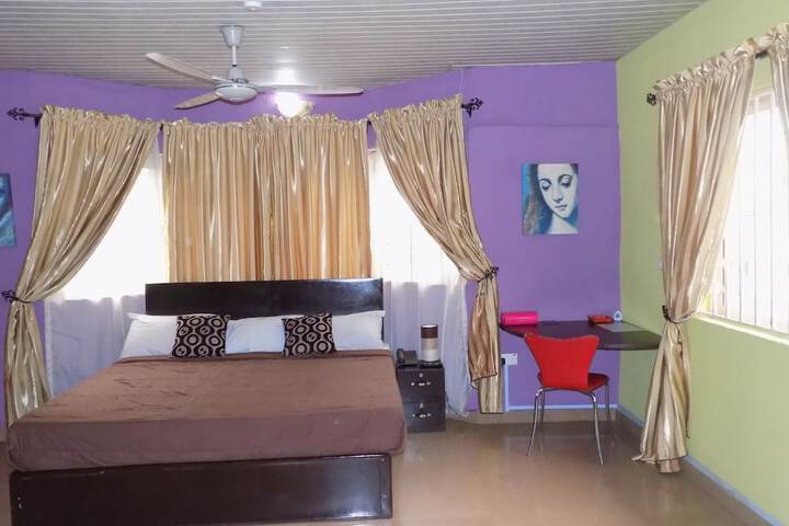 Room 7 of 27
