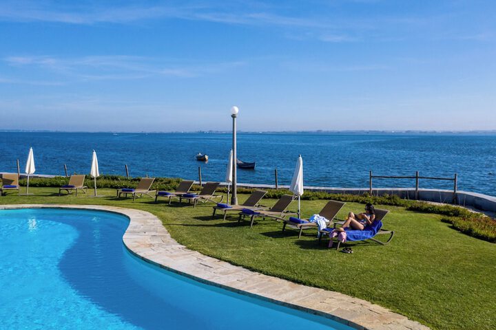 Pools & Facilities
