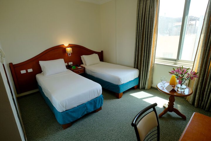 Room 44 of 74