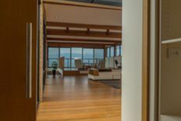 Ballroom/Hall 9 of 16