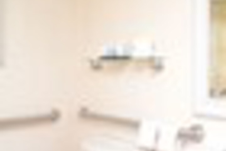 Room 74 of 120