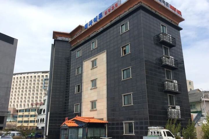 Seaside Hotel