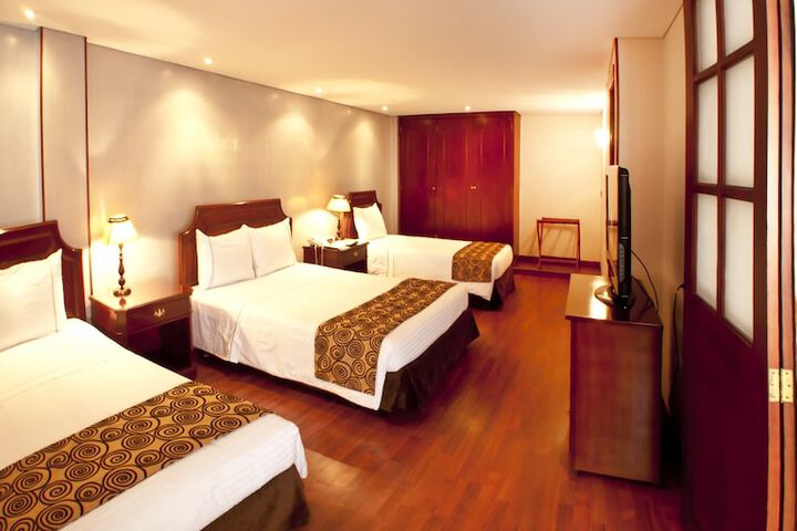 Room 15 of 49