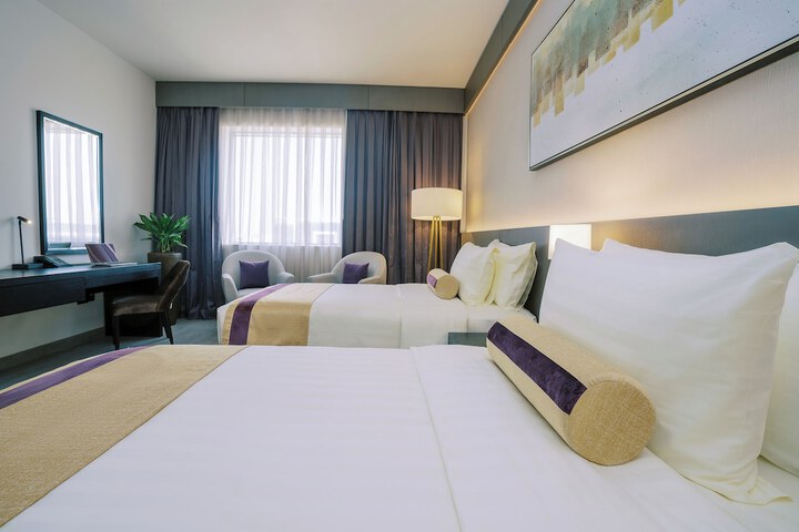 Room 6 of 85