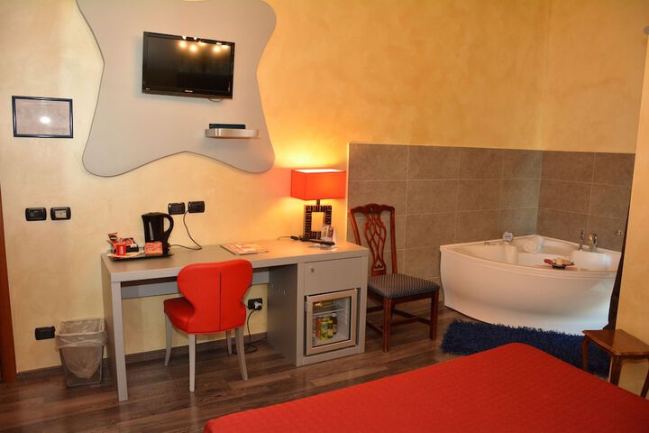 Room amenity
