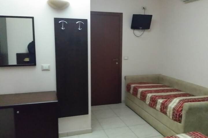 Room 21 of 63
