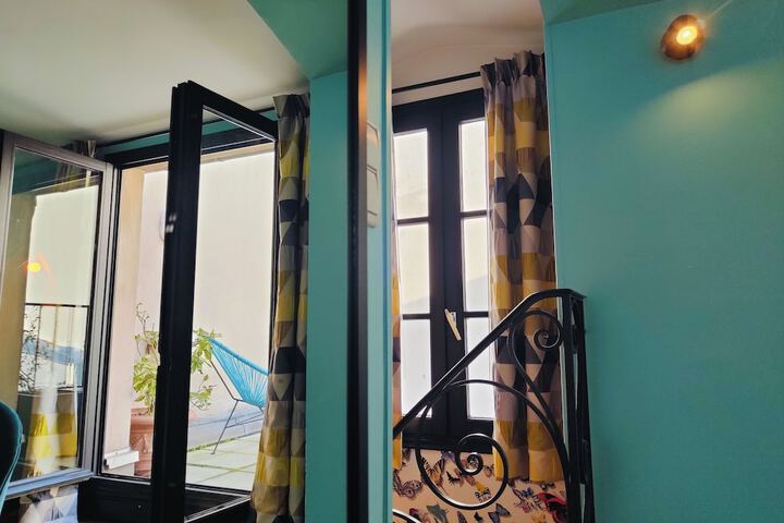 Room 37 of 74