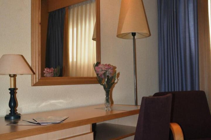 Room 26 of 69